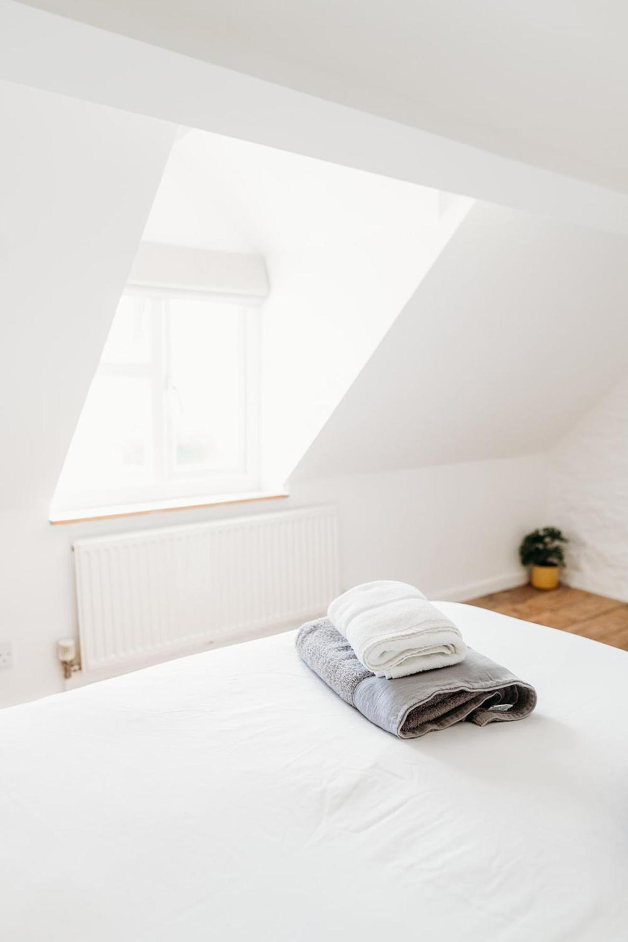 Vila Stunning 2Bd In The Heart Of Malmesbury! Exteriér fotografie